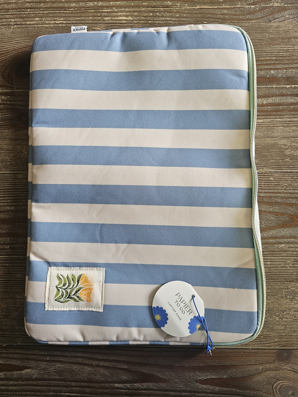Striped Blue & White Padded Zipper Tablet/Labtop/Organizer Sleeve